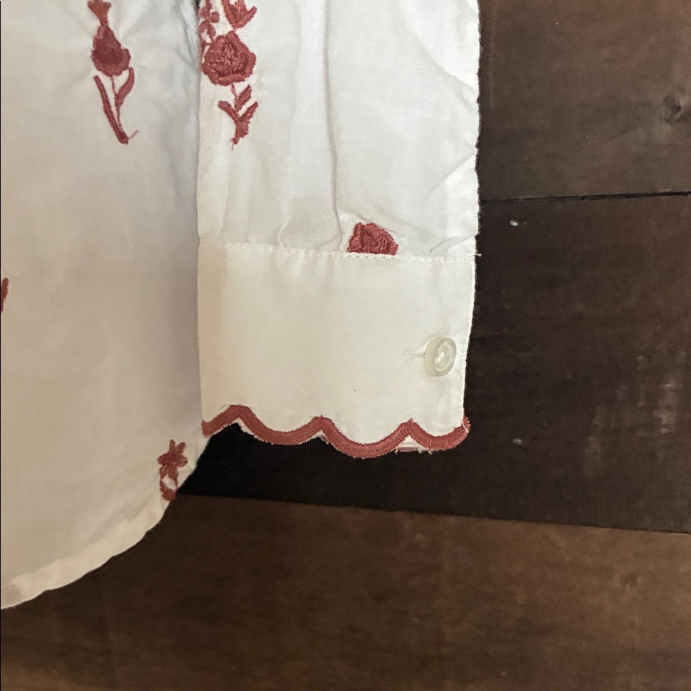Talbots White Blouse with Rust Floral Embroidery and Scalloped Trim - Picture 4 of 6